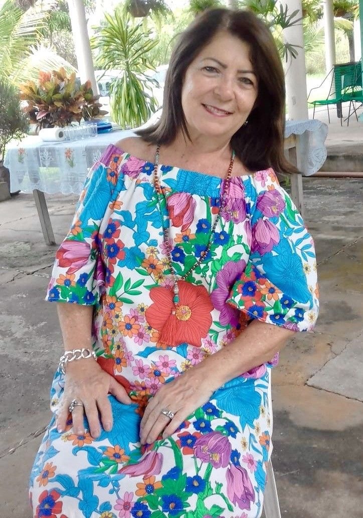 Cliente satisfeita Maria - apaixonada por miniaturas personalizadas